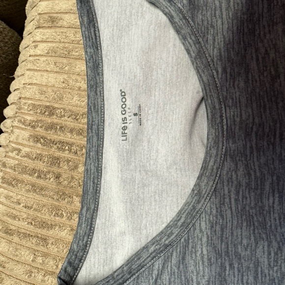 Life Is Good Gray Crew Neck Tee - Picture 2 of 3